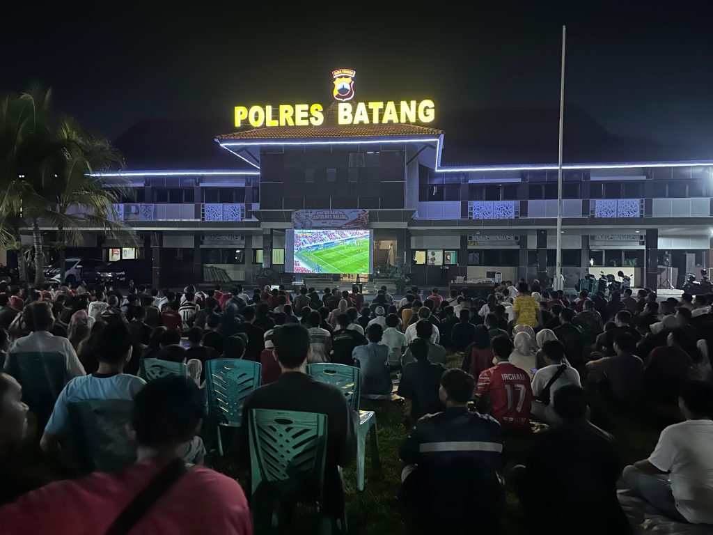 Gelar Nobar Timnas Indonesia vs Uzbekistan, Polres Batang Satukan Warga