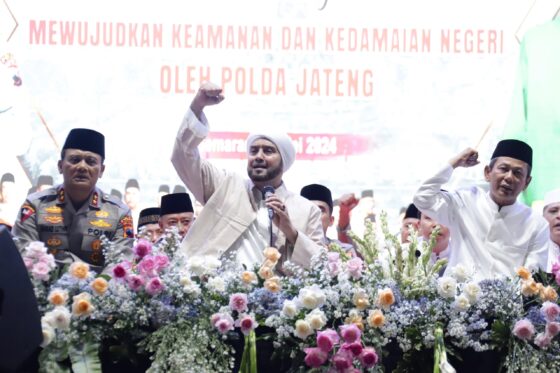 Habib Syech pimpin shalawat di Polda Jawa Tengah
