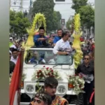 Antusiasme Warga Tegal Sambut Pawai Jokowi dan Luthfi-Yasin