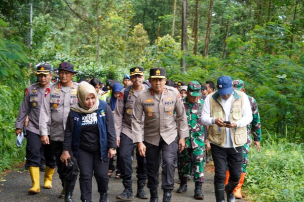 Longsor Petungkriyono: Kapolda Jateng Pastikan Logistik untuk Warga Terdampak Aman